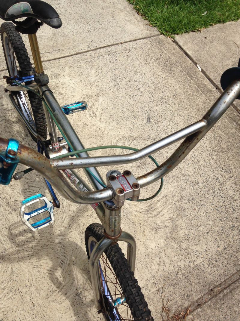 redline-mxii-no-serial-bars-stem